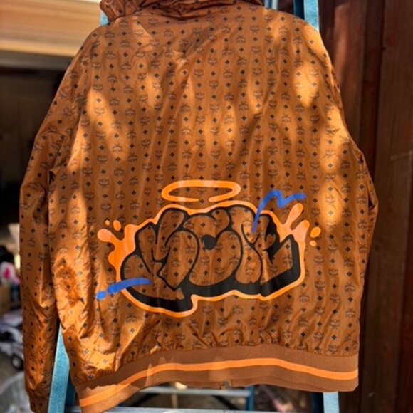 MCM Sam Pen Raincoat - Picture 5 of 10